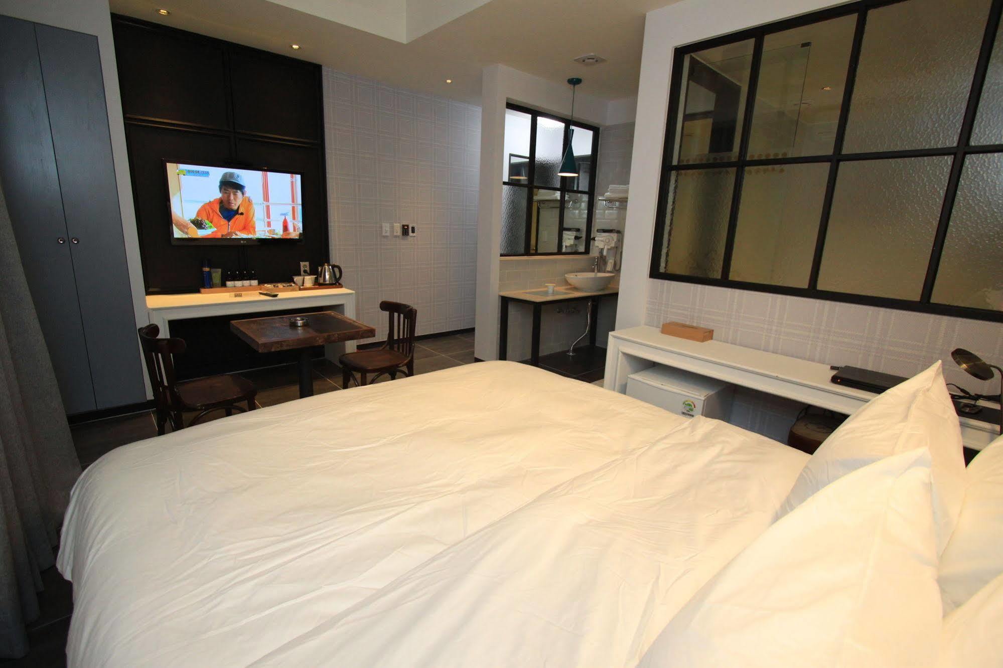 צ'אנגוון Hound Hotel מראה חיצוני תמונה