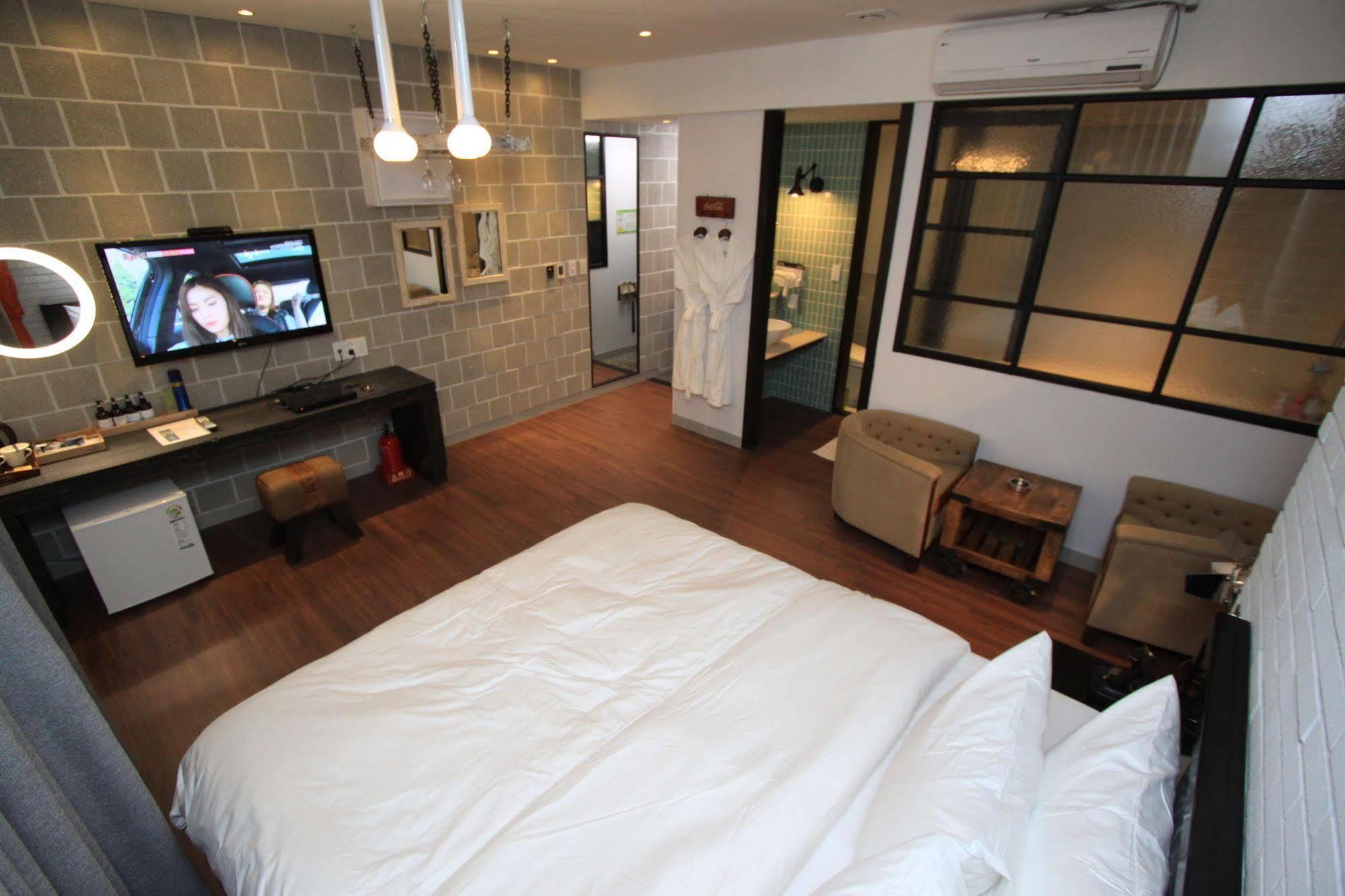 צ'אנגוון Hound Hotel מראה חיצוני תמונה