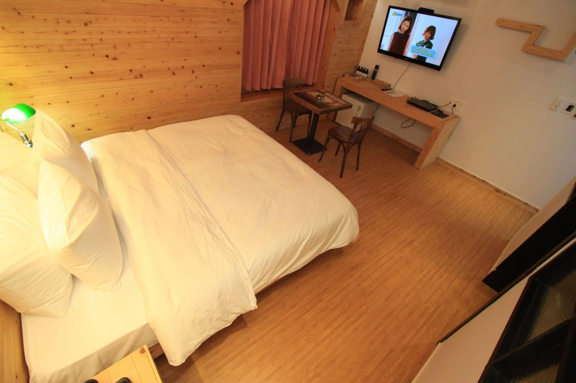 צ'אנגוון Hound Hotel מראה חיצוני תמונה